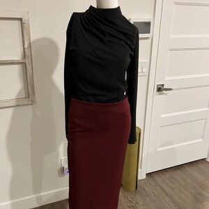 Metaphor Elegant Black and Burgundy Pencil Skirt